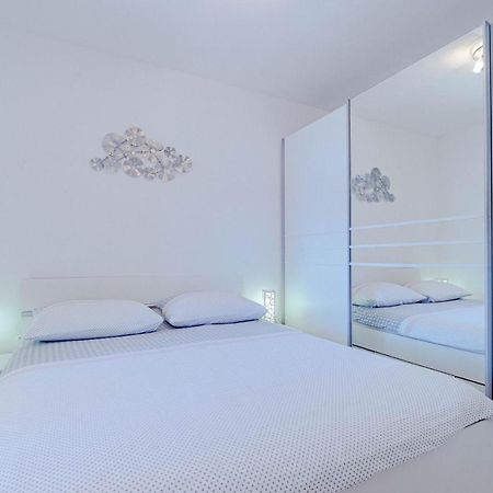 Apartments By The Sea Cove Zaglav, Korcula - 12208 Prižba Zewnętrze zdjęcie